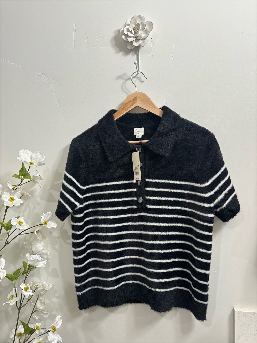 Women’s Short-Sleeve Button-Up Sweater